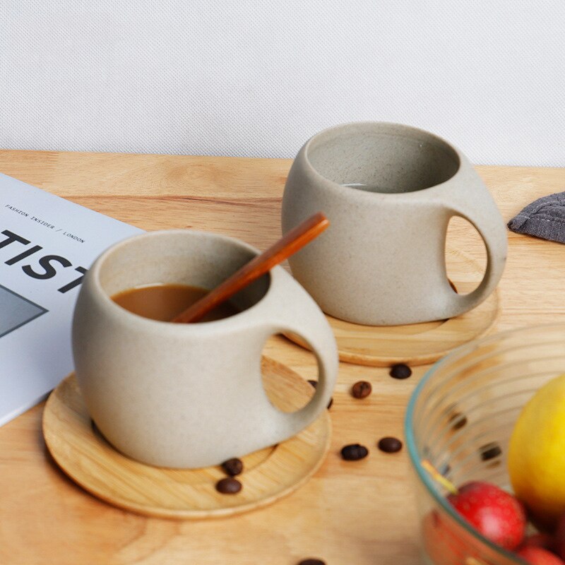 Paxley in Japanese style with wooden saucer