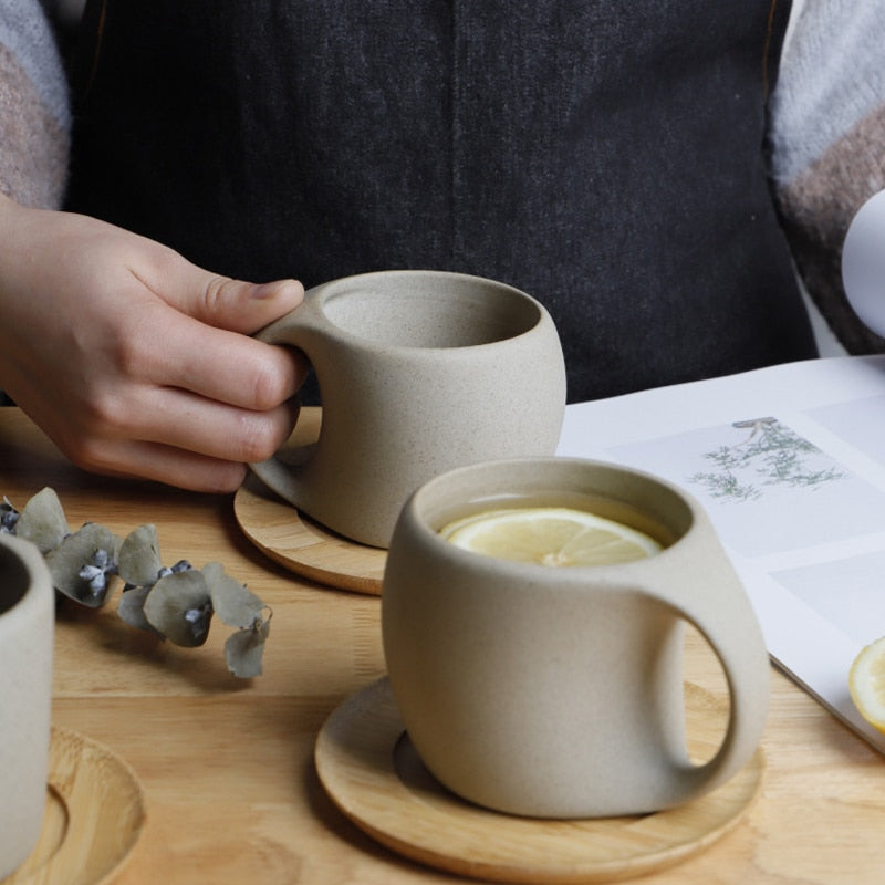 Paxley in Japanese style with wooden saucer