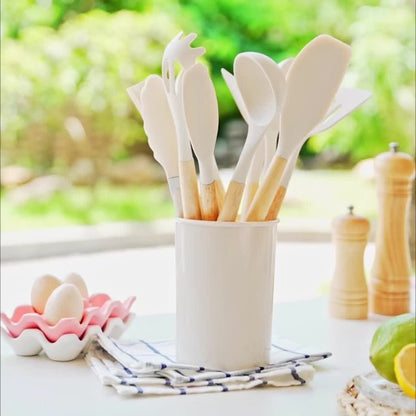 Paxley Kitchen Utensils Set made of Silicone and Wood
