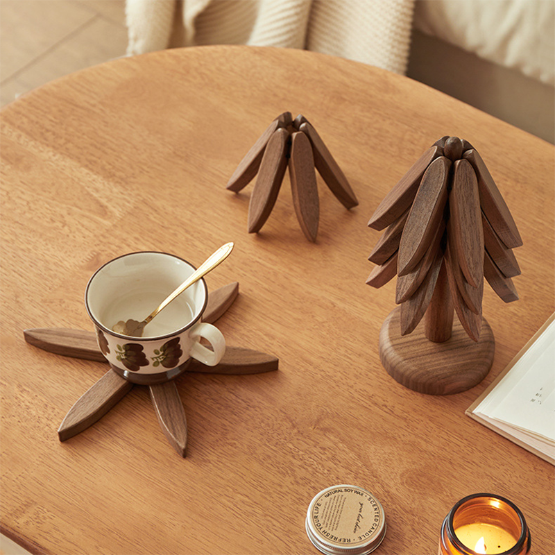 Paxley wooden trivet