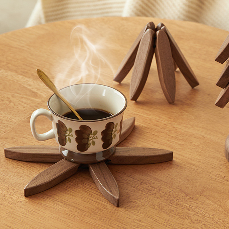 Paxley wooden trivet