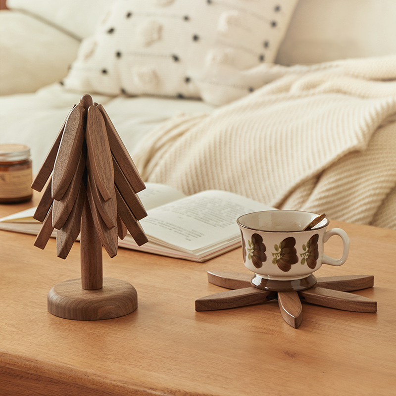 Paxley wooden trivet