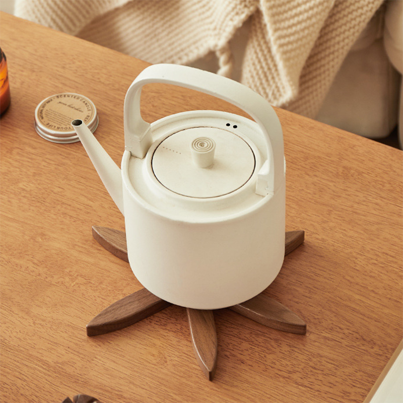 Paxley wooden trivet